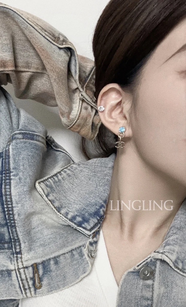 Ch**el earrings